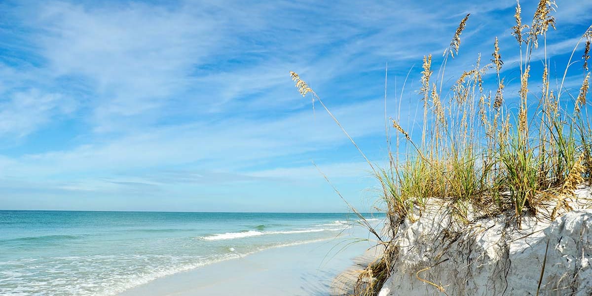 beach scenery outside of drug rehab in Florida