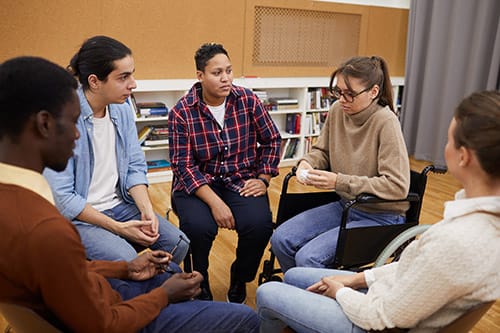 Group participates in a heroin rehab center near Pennsylvania