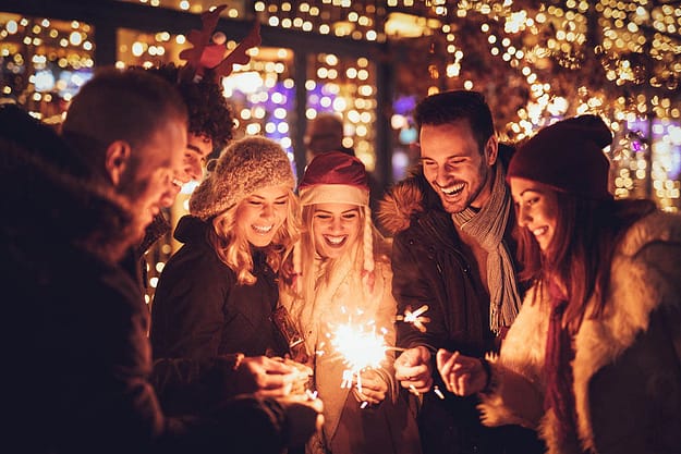group hosting a sober friendly holiday gathering
